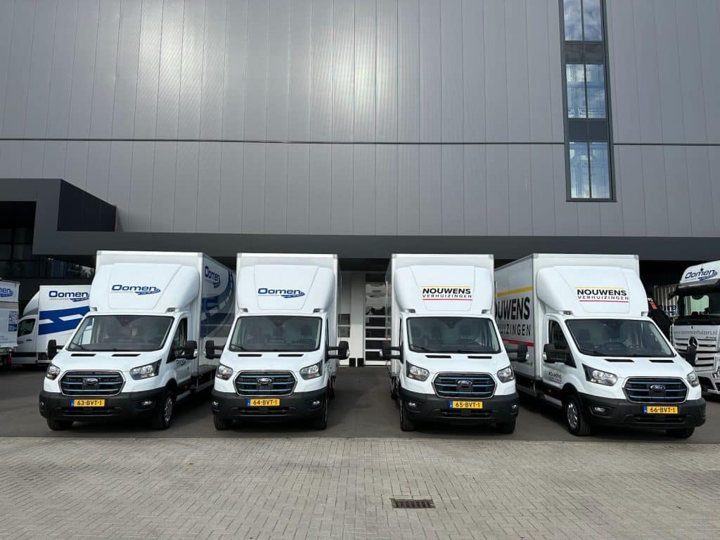 4 Ford eTransit elektrische verhuiswagens van Oomen